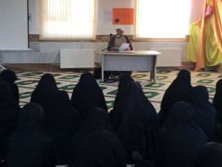 نشست توجیهی دبیر جشنواره استانی علاوه حلی(ره)